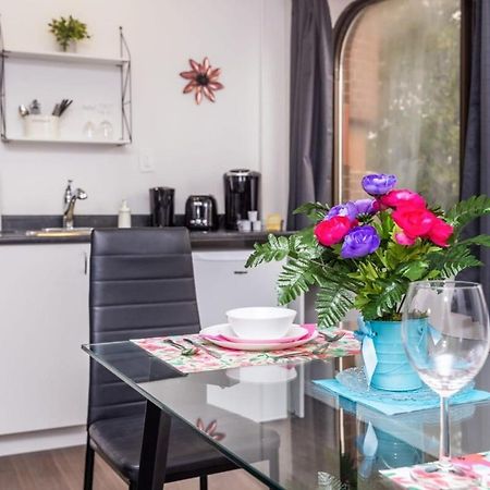 Modern 1Br Condo - Chinatown Near Little Italy Ottawa Exteriör bild