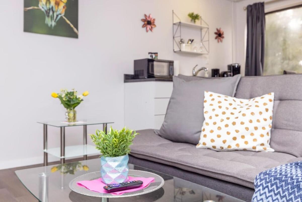 Modern 1Br Condo - Chinatown Near Little Italy Ottawa Exteriör bild